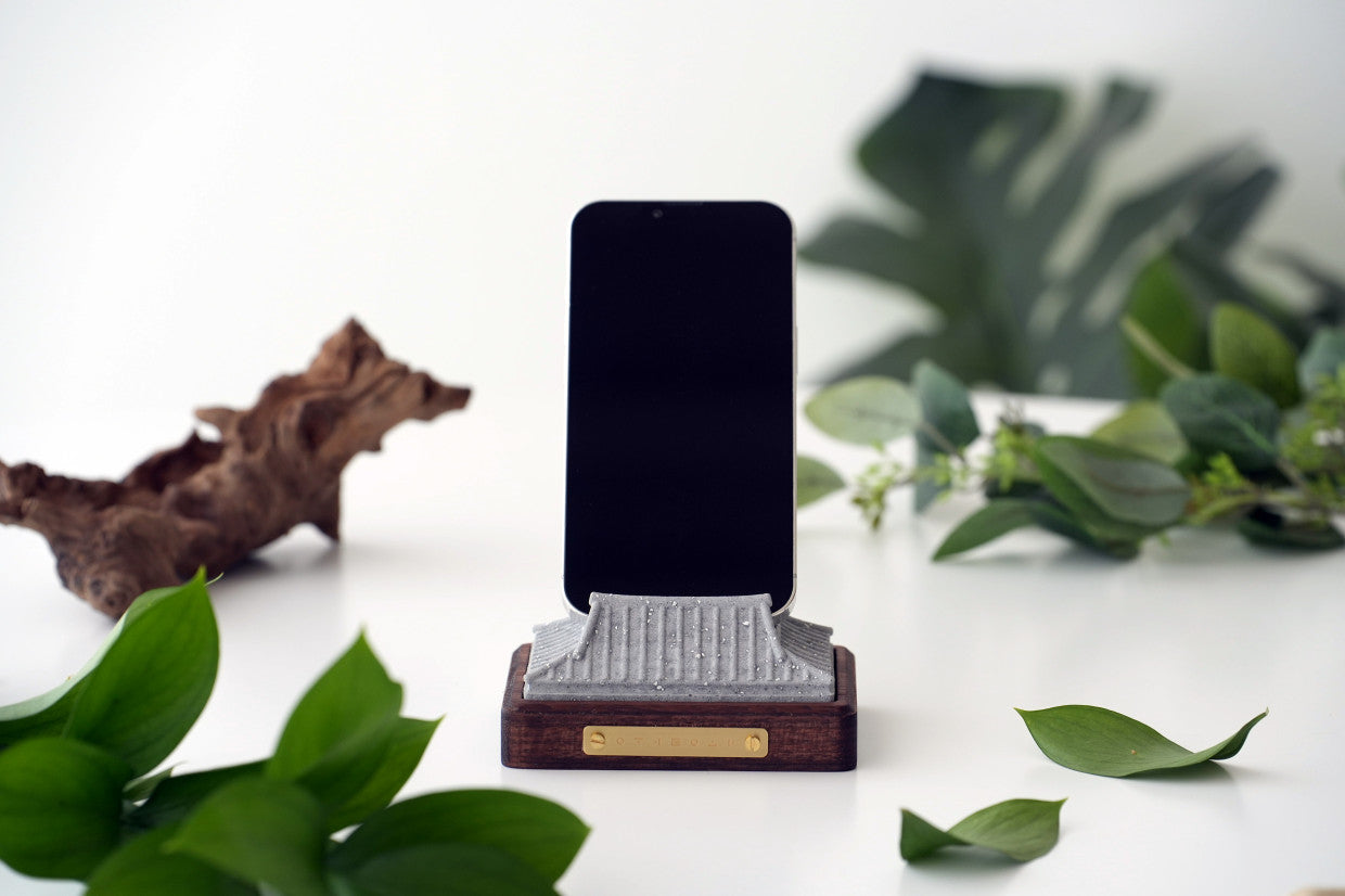 Hanok — Phone Stand