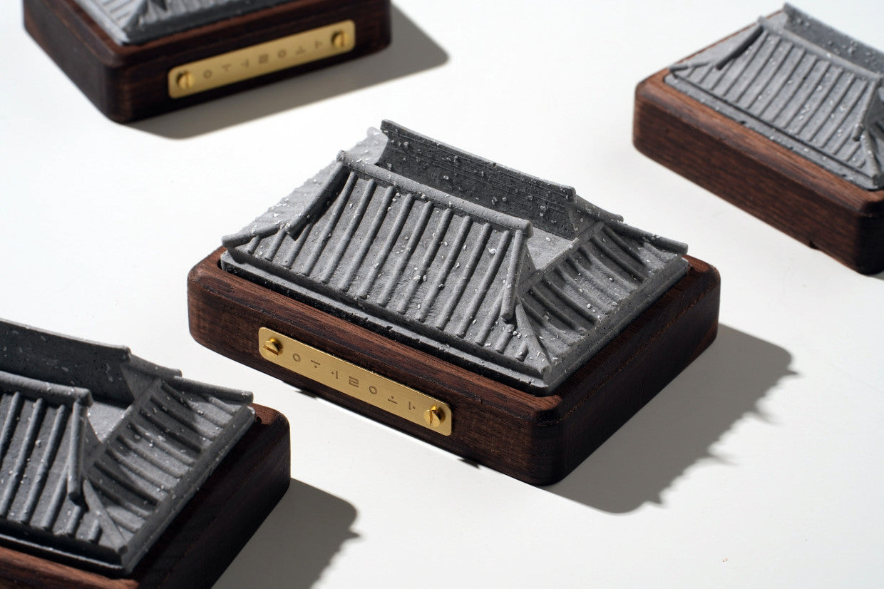 Hanok — Phone Stand