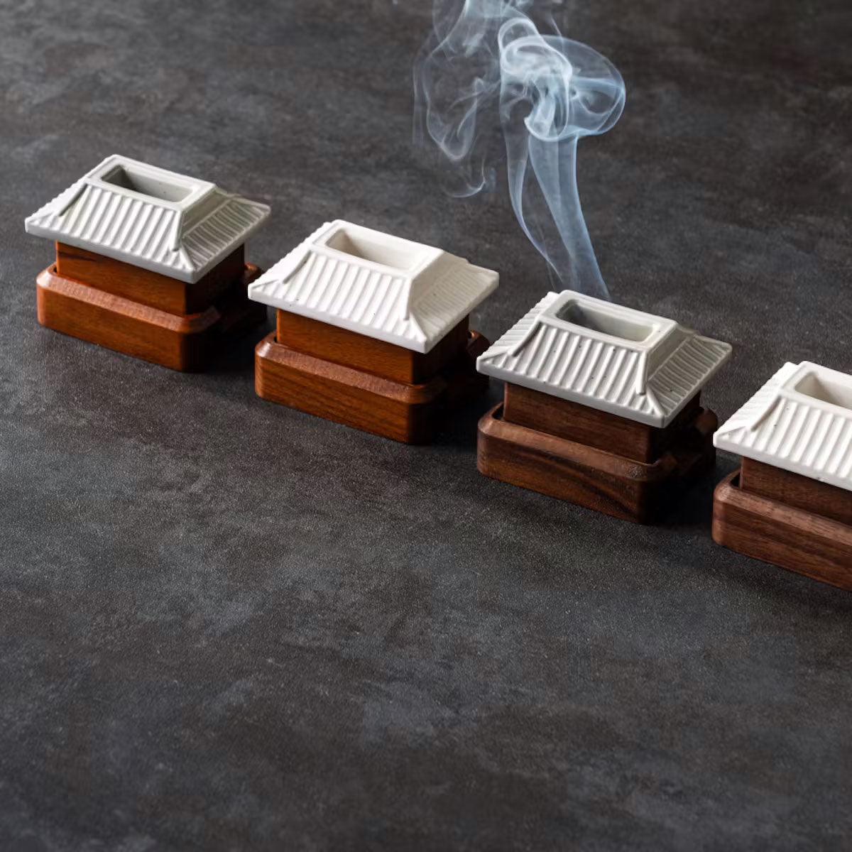 Yeonwa Incense Holder — Breath of the Chimney