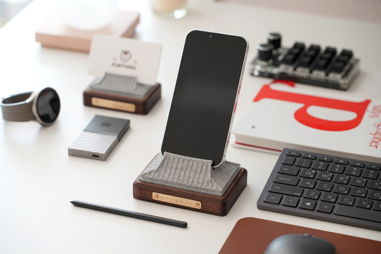 Hanok — Phone Stand