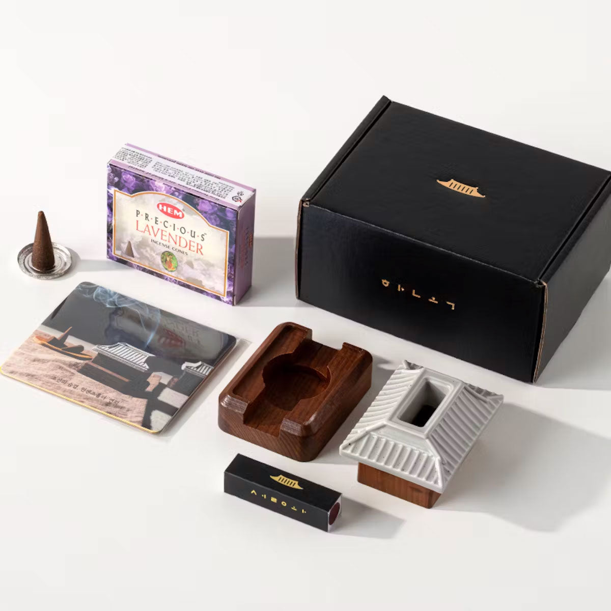 Yeonwa Incense Holder — Breath of the Chimney